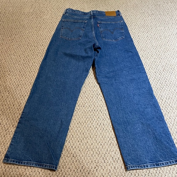 Levi's Ribcage Straight Ankle Jeans - Medium Wash - Size 30 - Picture 3 of 7